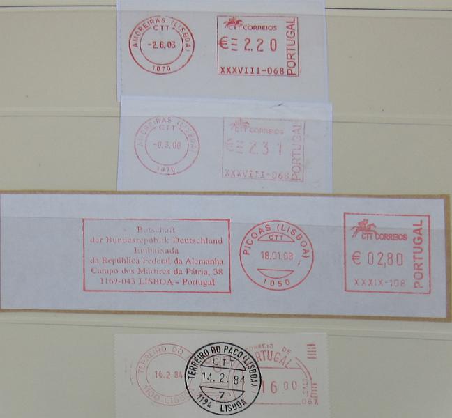 0265 (369).jpg -     Lote:    265      Colecção Especializada - Etiquetas      Lotes Especiais       Descrição:      1981/2010 &mdash; Etiquetas.   Coleção composta por 12 álbuns com etiquetas desde percursoras e Framas até 2010, com provas, erros, FDC's, etiquetas novas e usadas, sobrescritos circulados, variedades de impressão e papéis. Importante estudo. Lote a ver.        Lote ETQ       Valor Base:     &euro; 3000,00     Valor Venda:     &euro;      